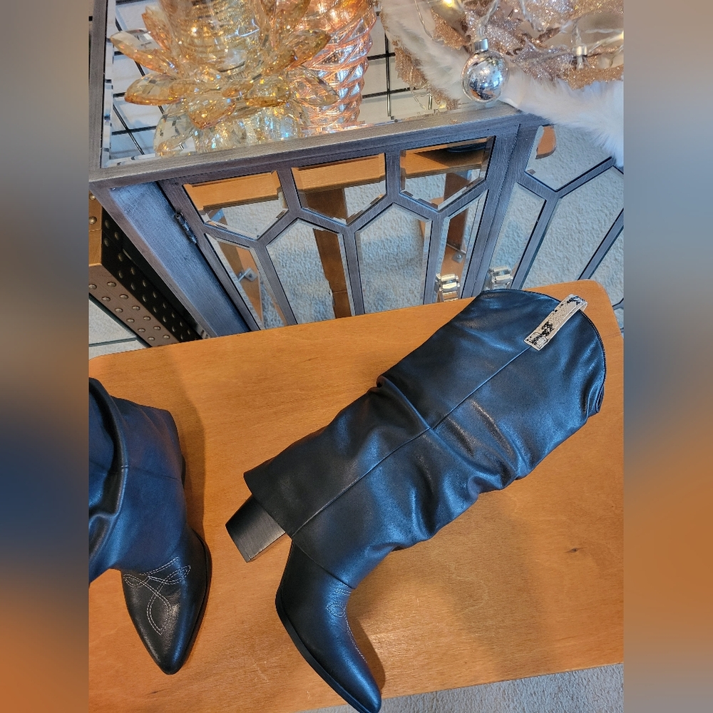 Steve Madden Lassy Western Cowboy Cuff Boots Soft Scrunch Genuine Leather New - Picture 6 of 16
